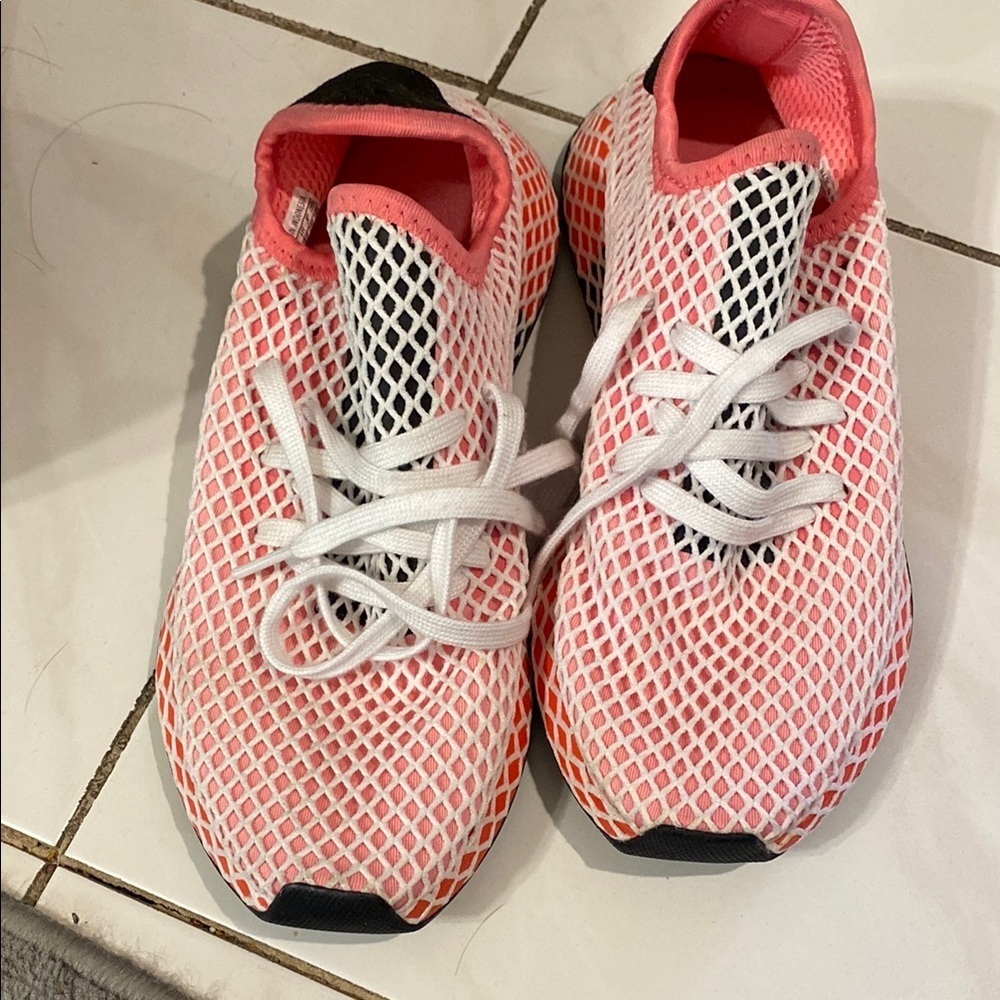 Adidas Deerupt sneakers size 8